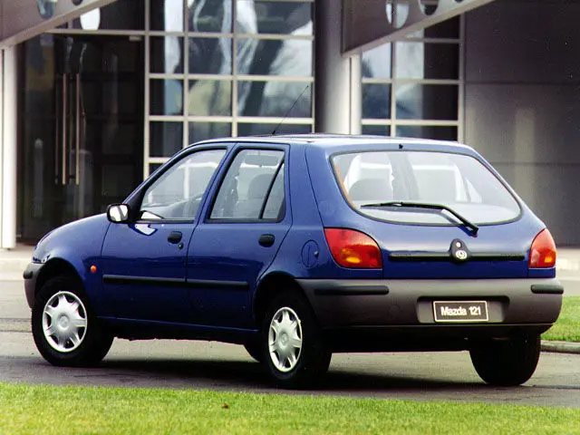 Mazda 121 121 1.3 5