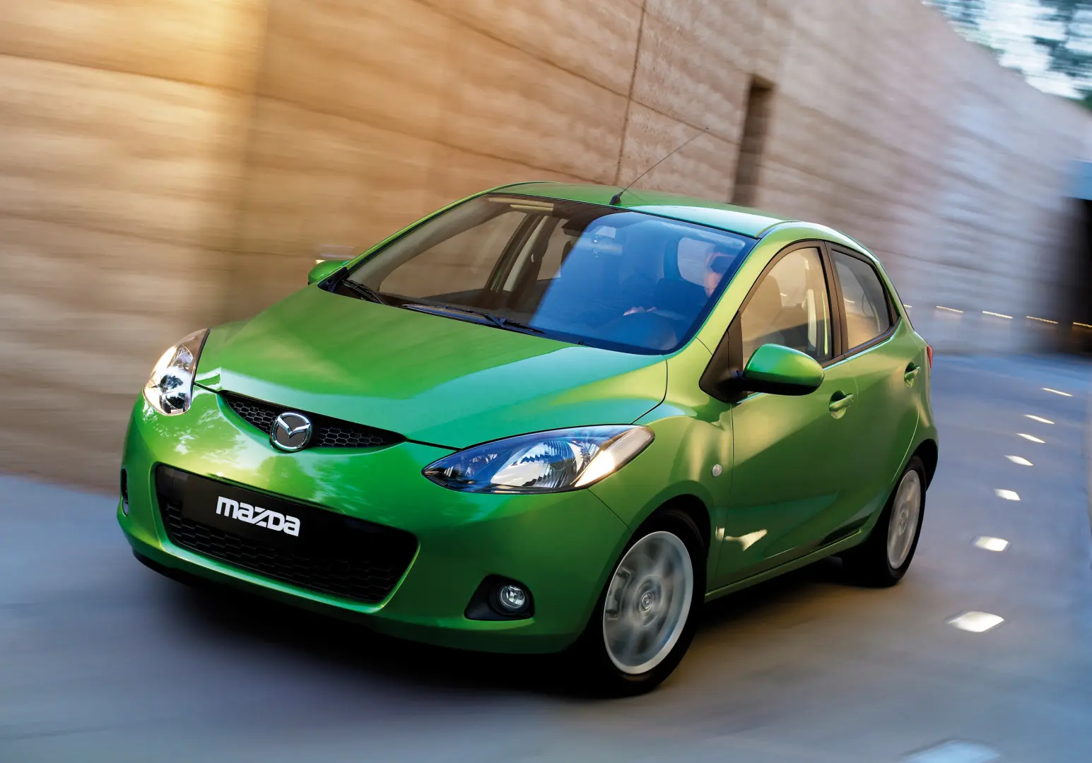 Mazda 2 2 1.3 High 5