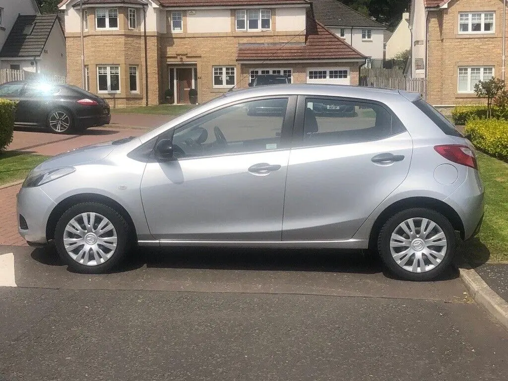 Mazda 2 2 1.5 Fun + 3