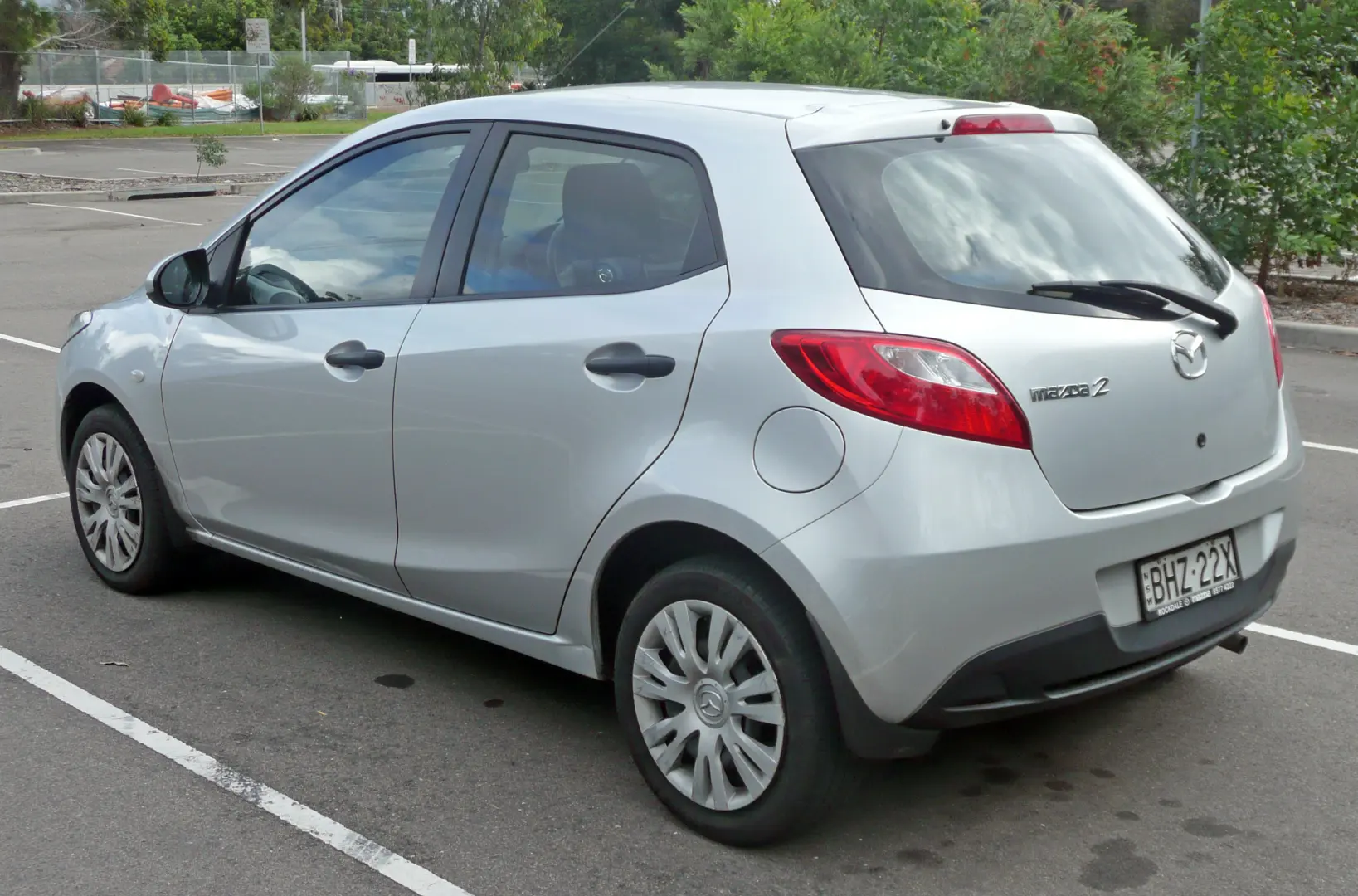 Mazda 2 2 1.5 High 7