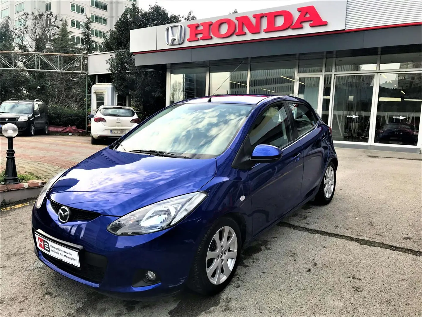 Mazda 2 2 1.5i Go 6