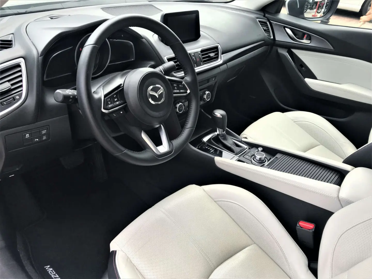 Mazda 3 3 1.5 SkyActive-D Power Beyaz Deri Döşeme 7