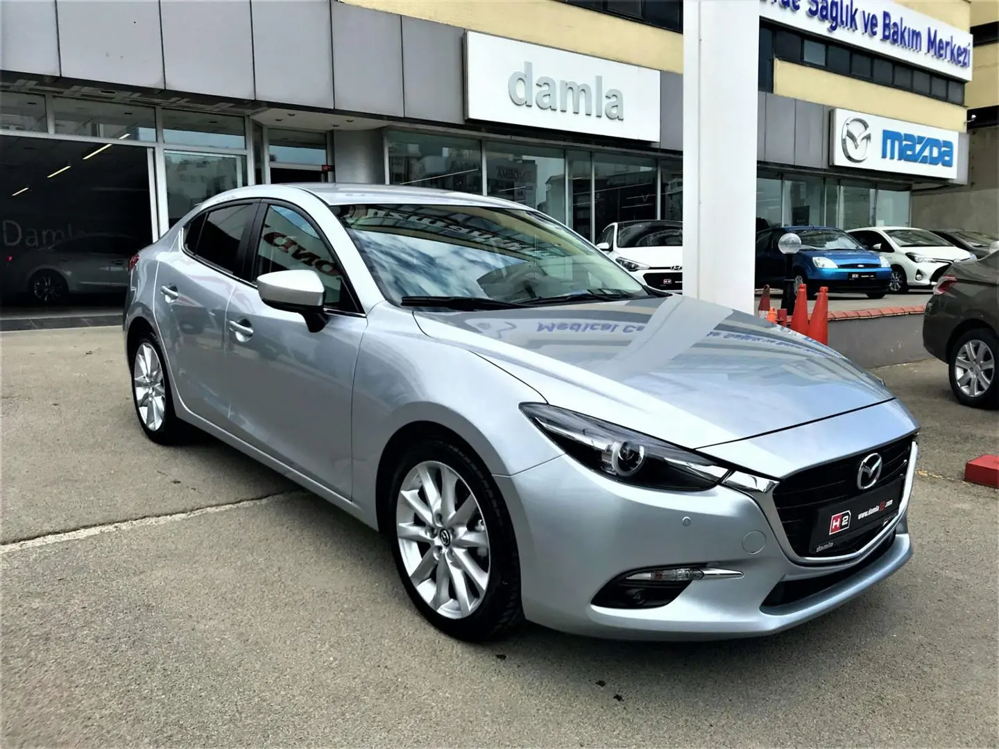 Mazda 3 3 1.5 SkyActive-D Power Beyaz Deri Döşeme 1