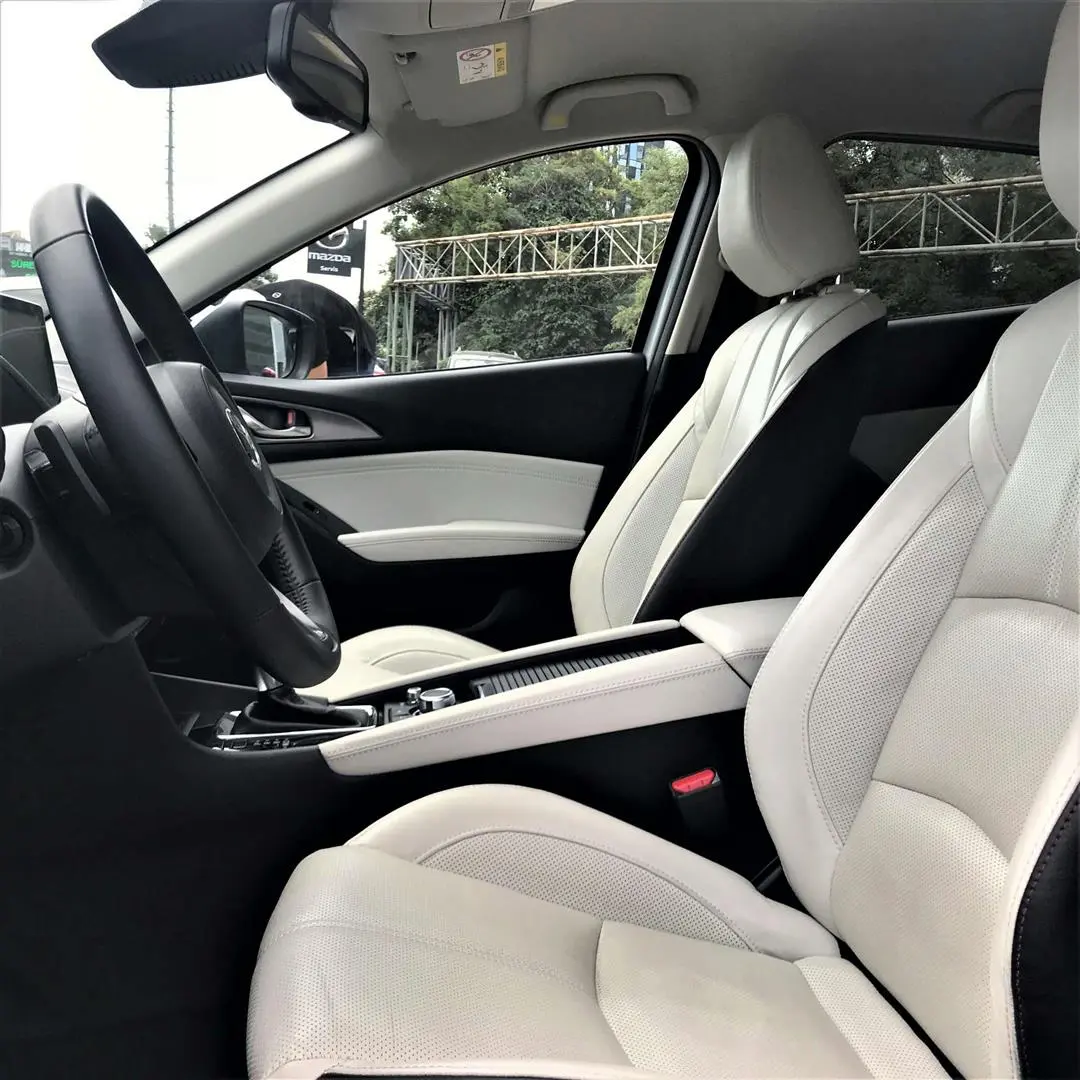 Mazda 3 3 1.5 SkyActive-D Power Sense Beyaz Deri Döşeme 6