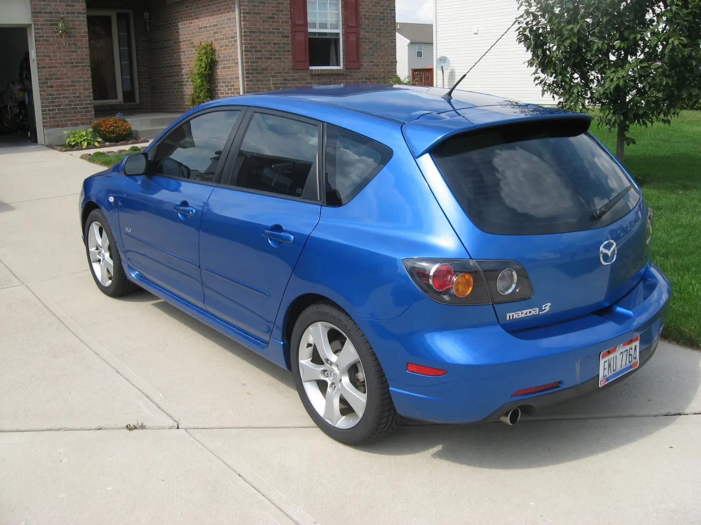 Mazda 3 3 1.6 Base 2