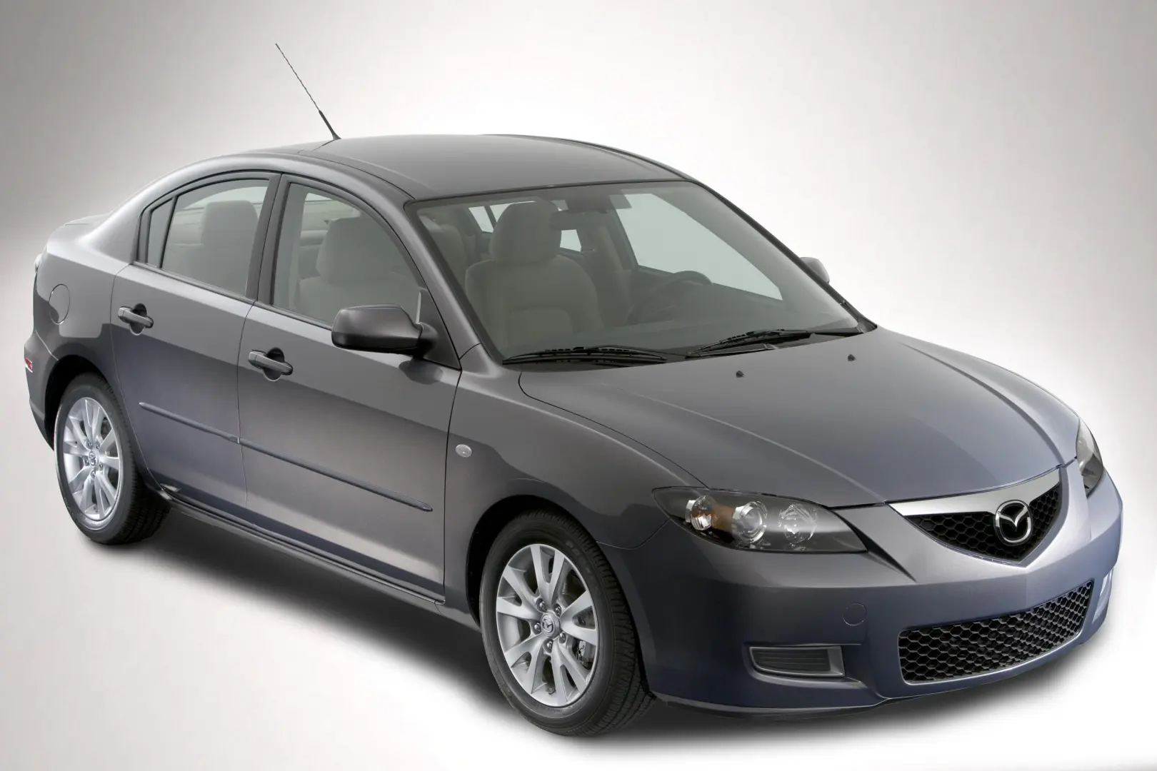 Mazda 3 3 1.6 Mid 3