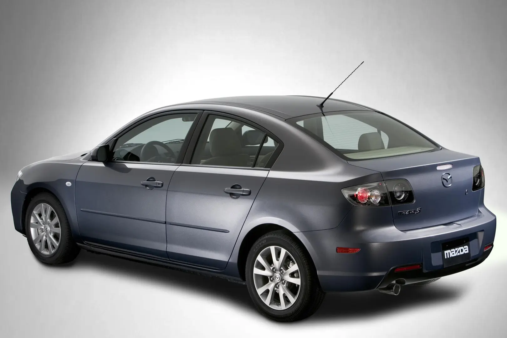 Mazda 3 3 1.6 Mid 3