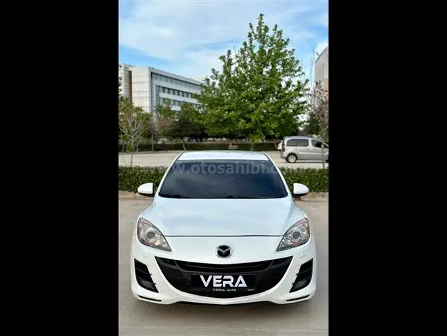 Mazda 3 3 1.6 Touring 3