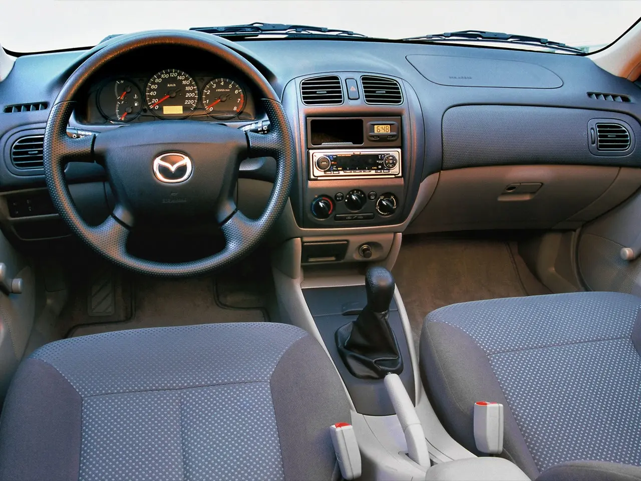 Mazda 323 323 1.3 6