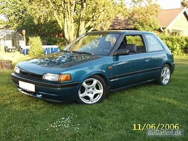 Mazda 323 323 1.3i 2