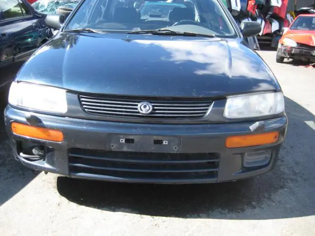 Mazda 323 323 1.5i 3