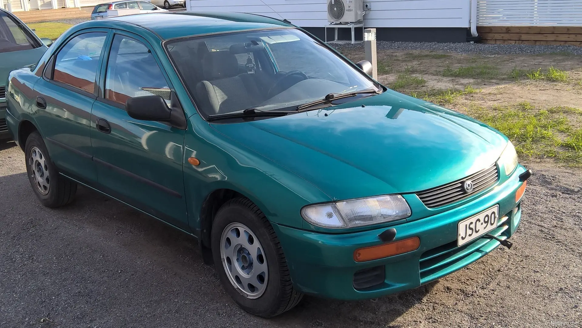 Mazda 323 323 1.5i 4