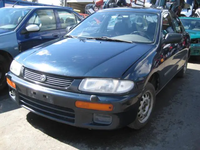Mazda 323 323 1.5i 5