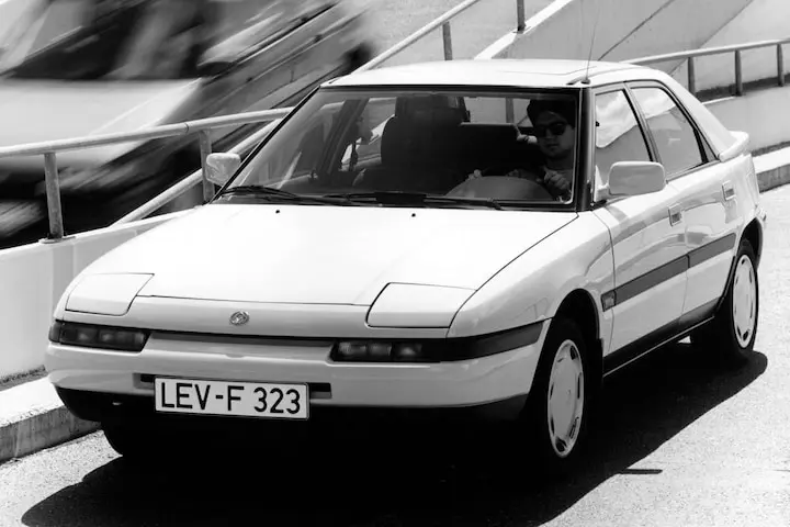 Mazda 323 323 1.6i 0
