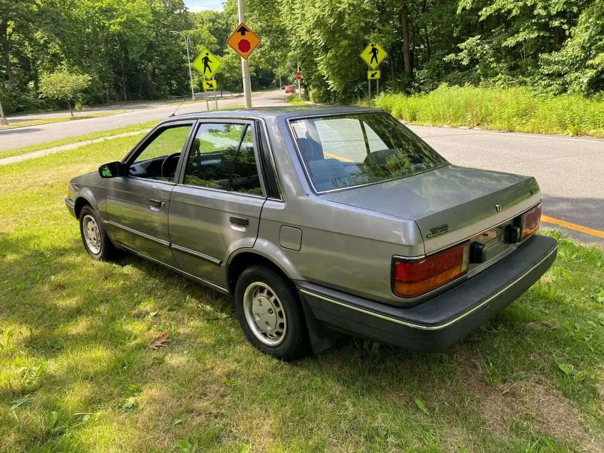 Mazda 323 323 1.7 D LX 4