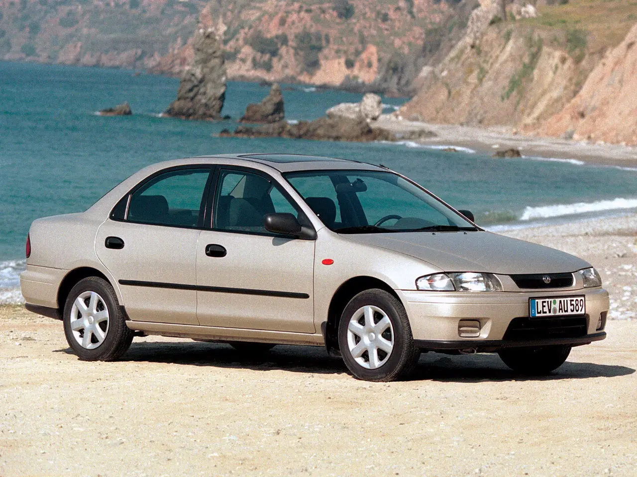 Mazda 323 323 1.7 TD 5