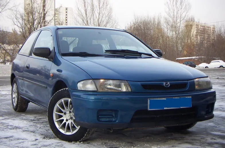 Mazda 323 323 1.5 3