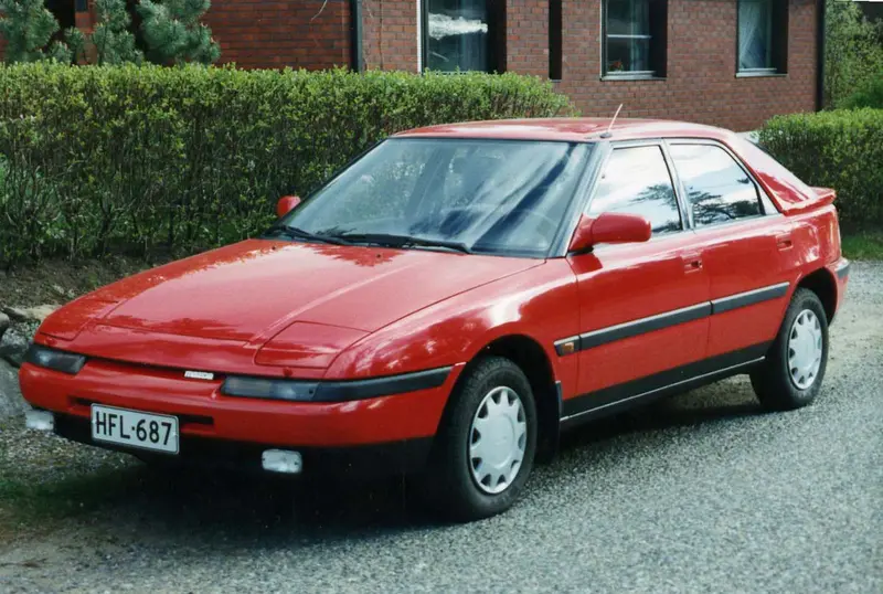 Mazda 323 323 1.8 Turbo GT 2