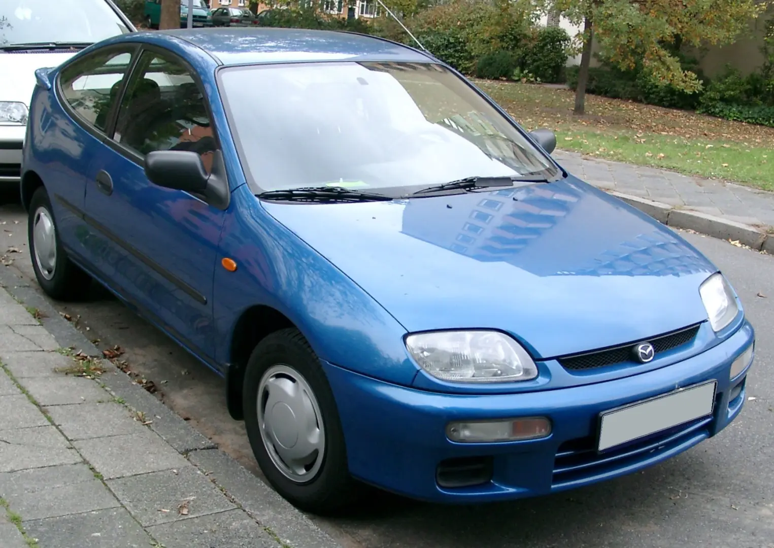 Mazda 323 323 C 1.3i DAB 6