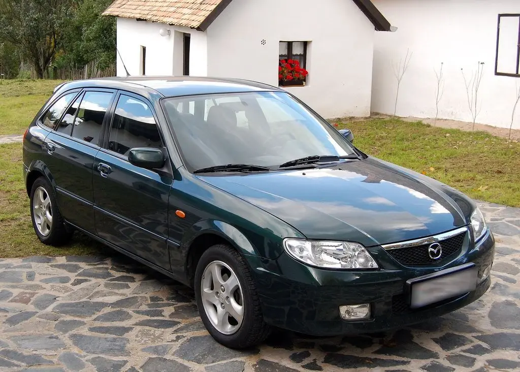 Mazda 323 323 F 1.6 TE 4