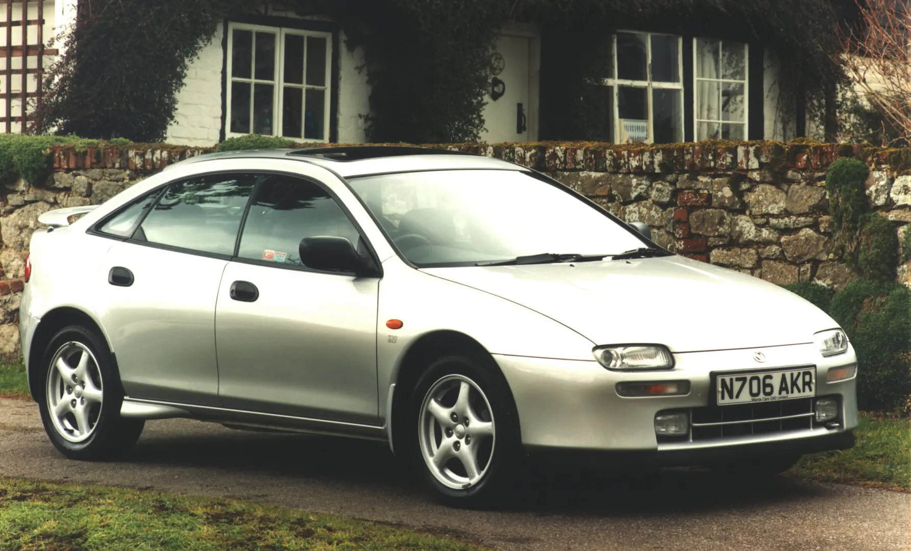 Mazda 323 323 F Astina 1.5 3