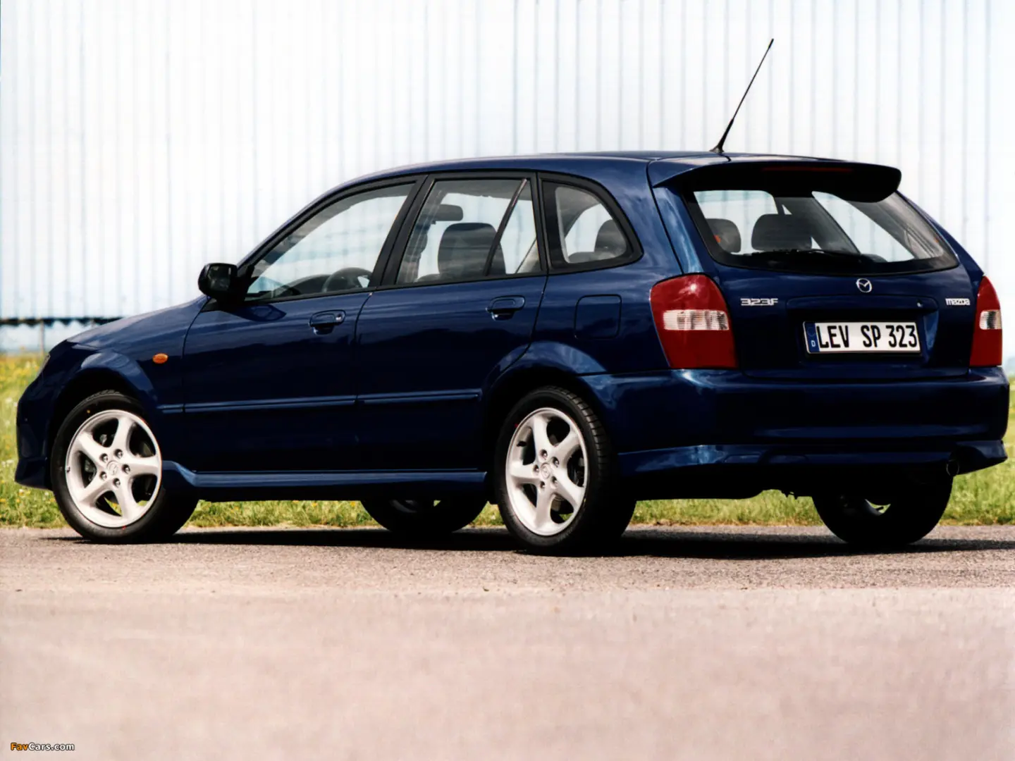 Mazda 323 323 F 1.6 Exclusive 6