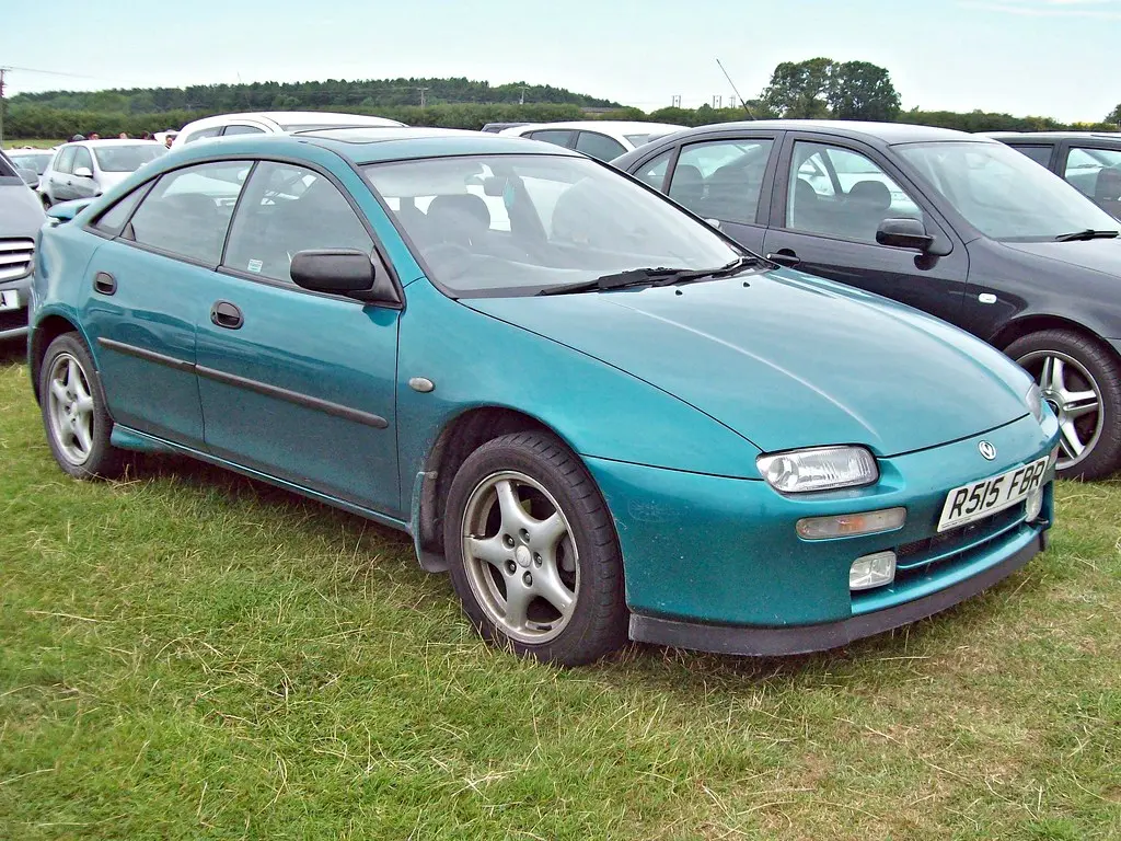 Mazda 323 323 F Astina F 2.0i V6 GT 4