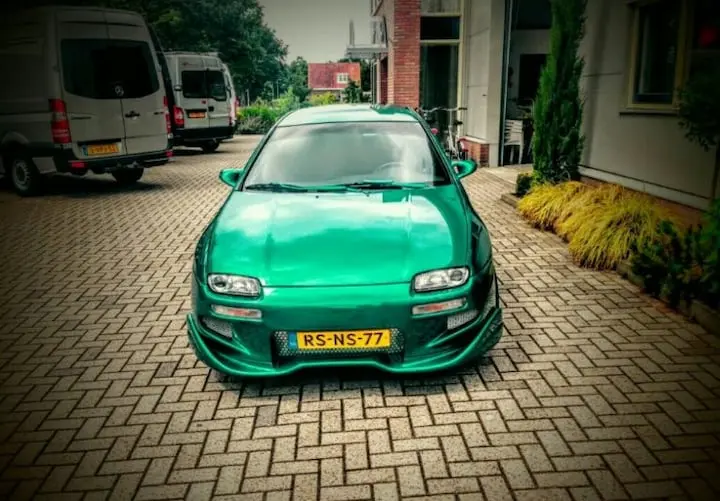 Mazda 323 323 P 1.5i GLX 5