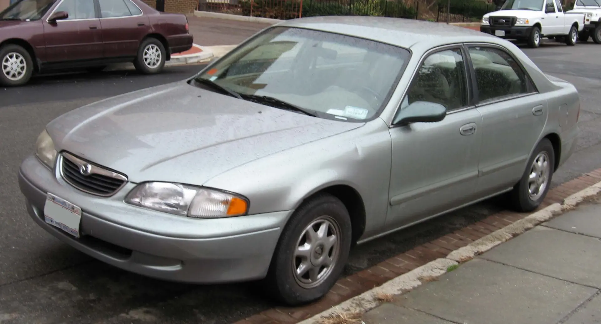 Mazda 626 626 1.8 CE 6