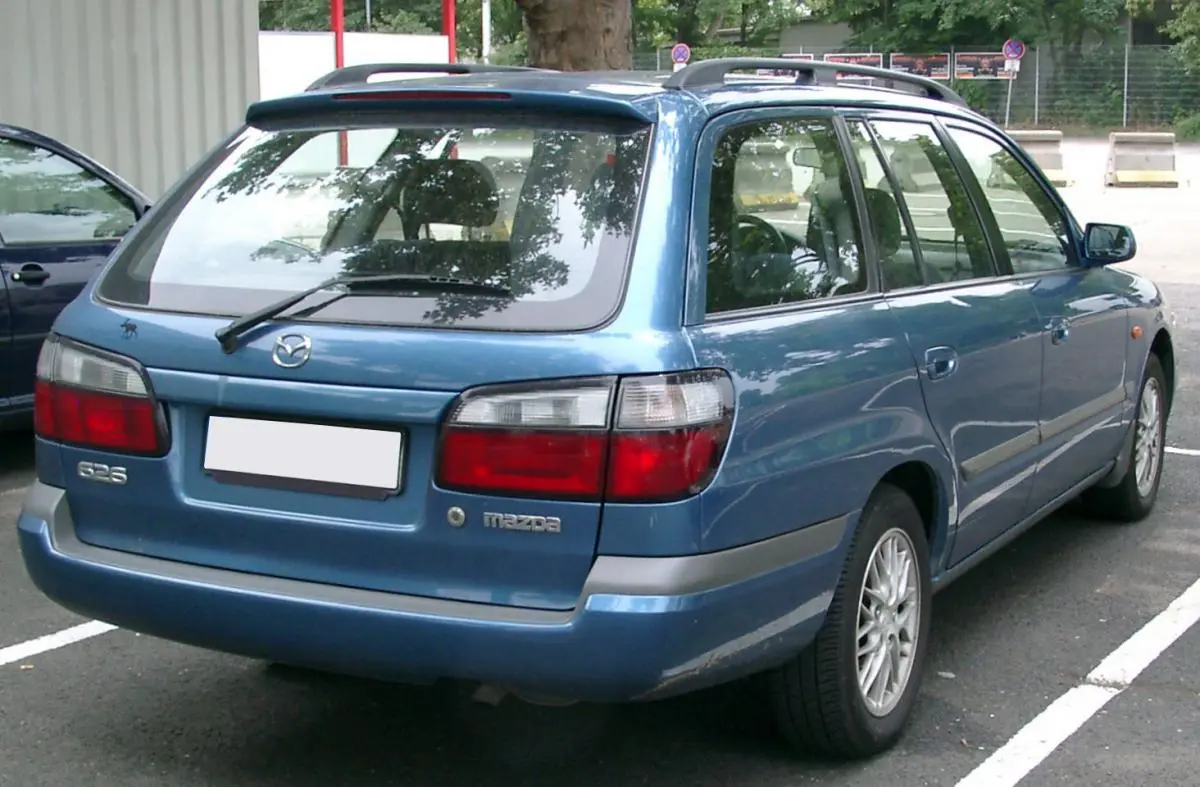 Mazda 626 626 1.8 CE 6