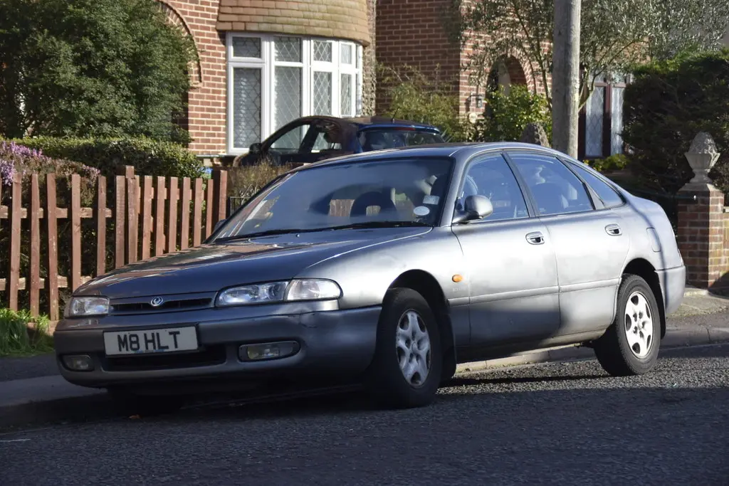 Mazda 626 626 1.9i GLX 4