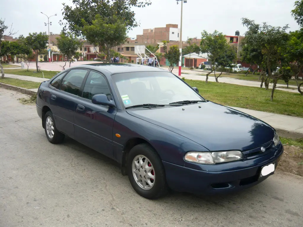 Mazda 626 626 1.9i SE 2