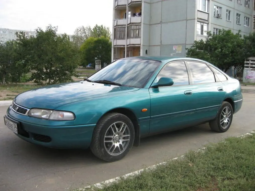 Mazda 626 626 2.0i GLE 3