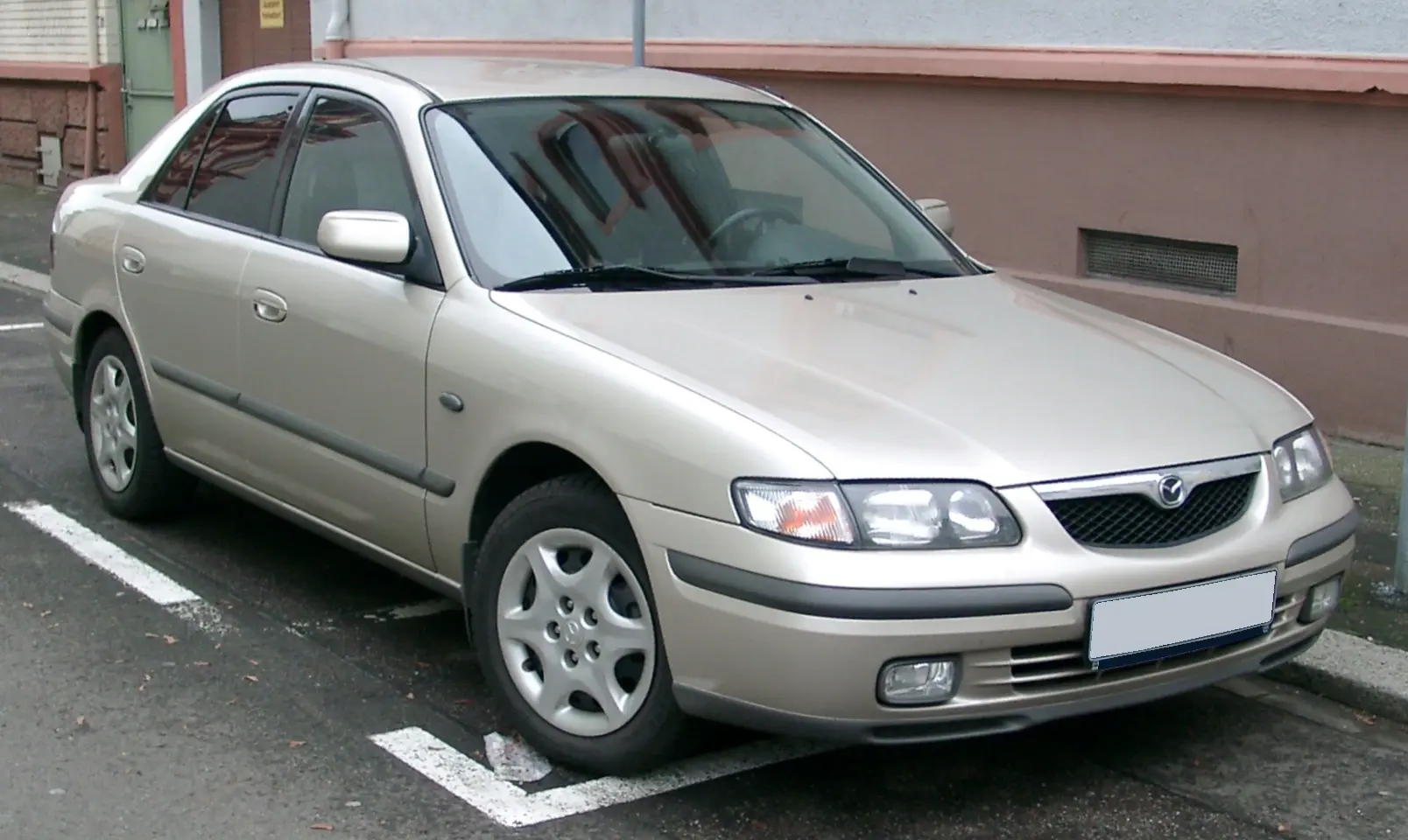 Mazda 626 626 1.8 CE 4