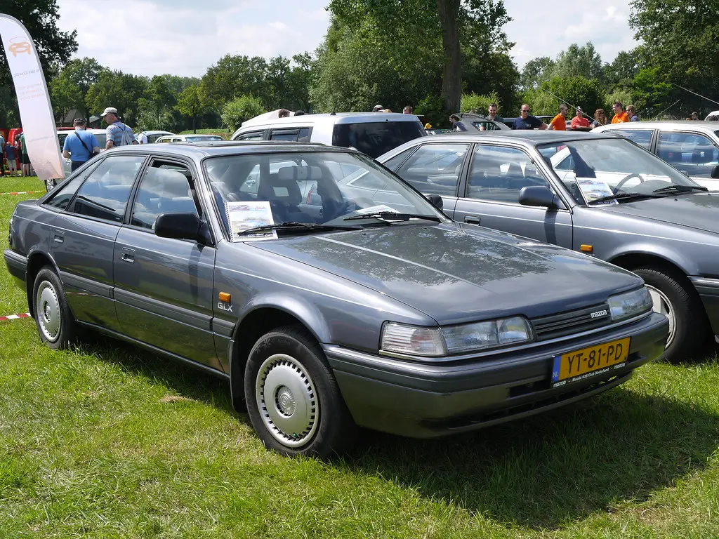 Mazda 626 626 2.0i 7