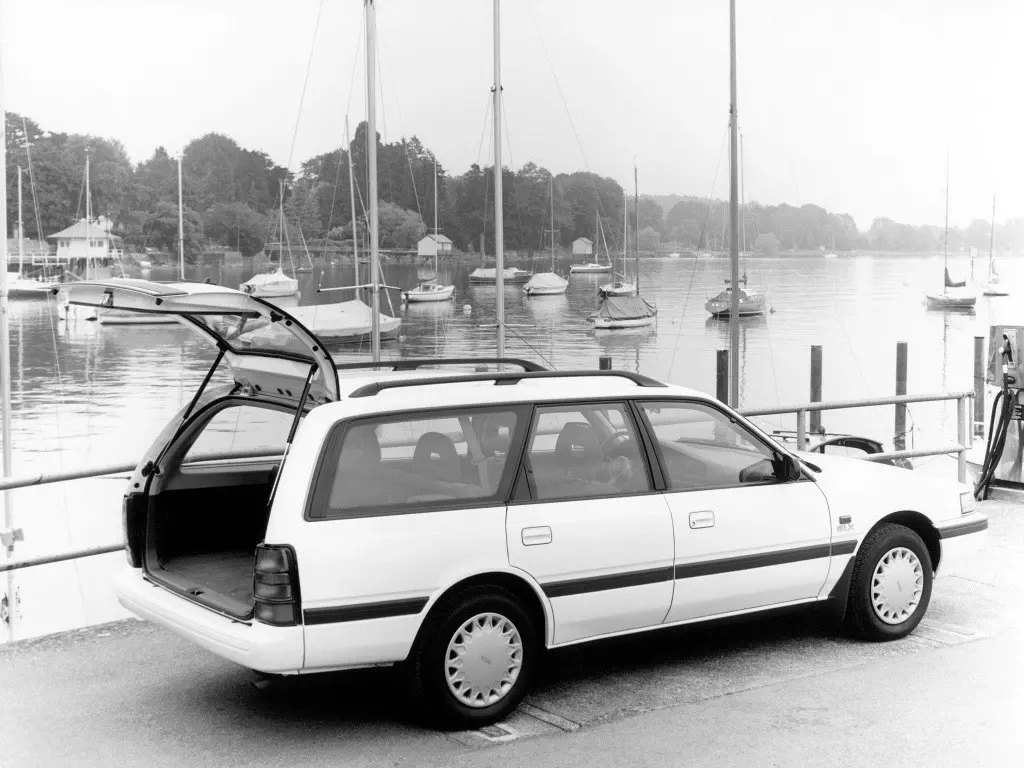 Mazda 626 626 2.0i 7