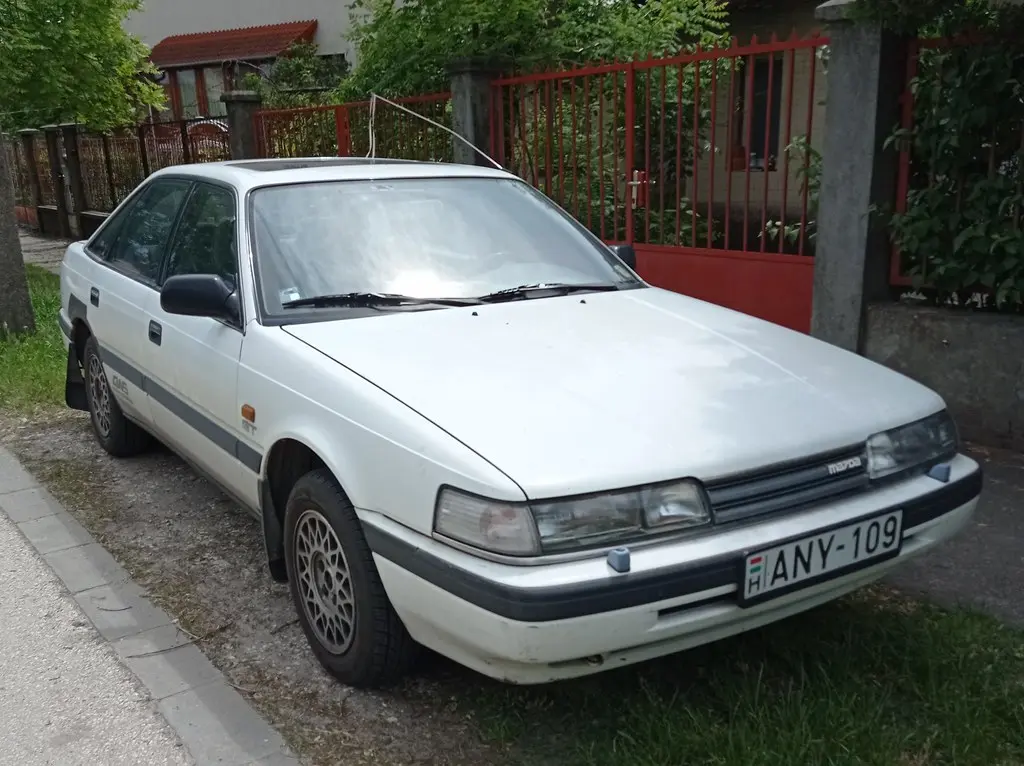 Mazda 626 626 2.0i 6