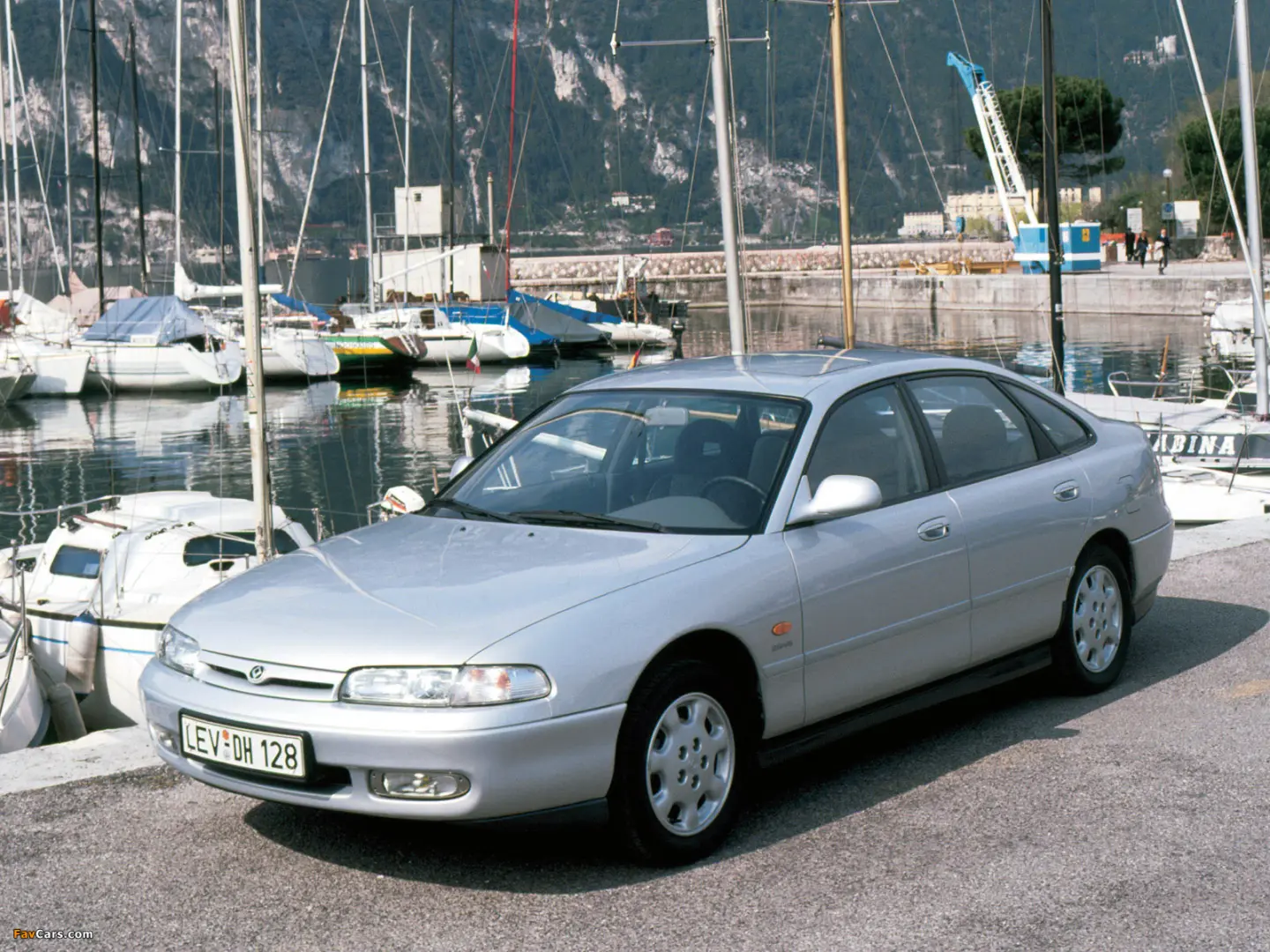Mazda 626 626 2.0i GLE 5