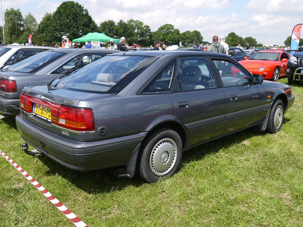 Mazda 626 626 2.0i GLX 7