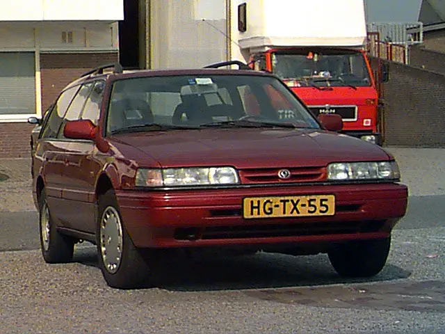 Mazda 626 626 2.0i GLX 4