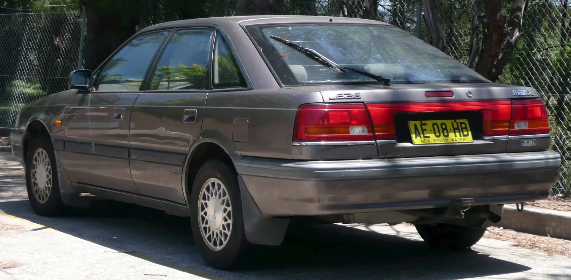 Mazda 626 626 2.0 LX 5