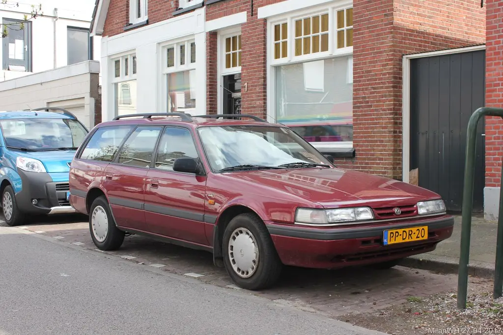 Mazda 626 626 2.0i LX 5