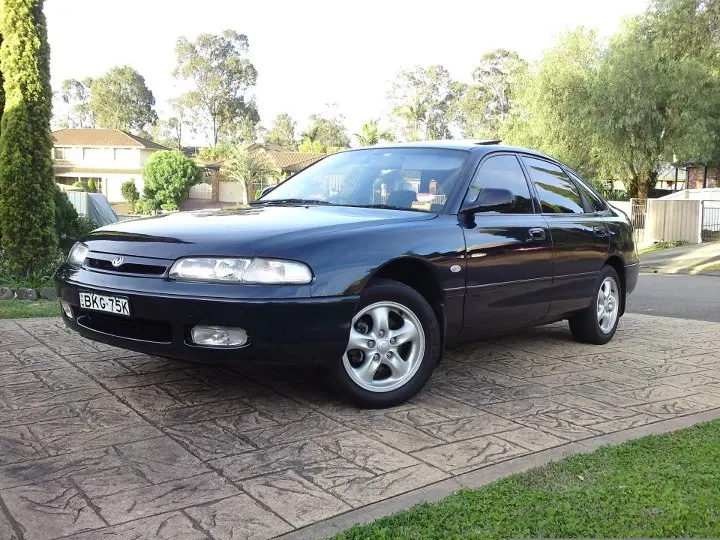 Mazda 626 626 2.0i Special 4