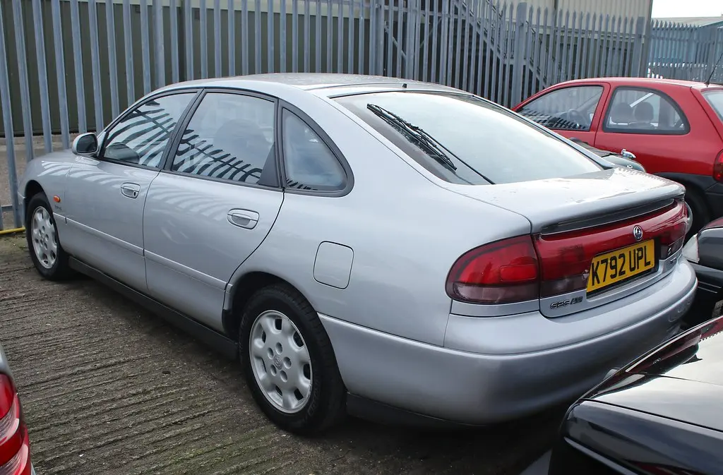 Mazda 626 626 2.5i GT 4