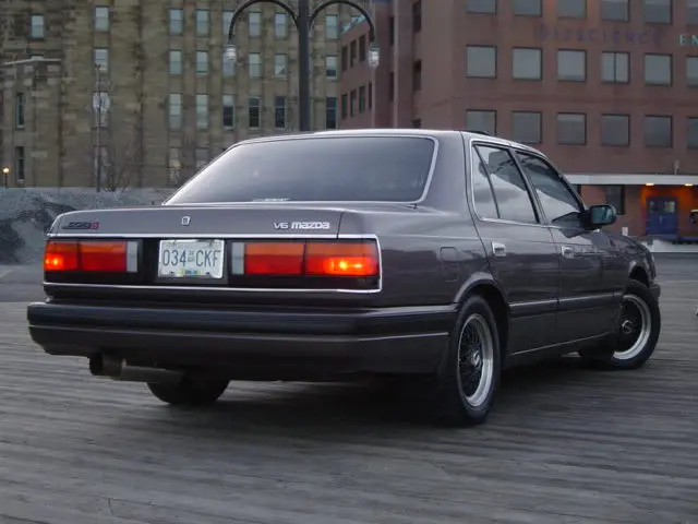 Mazda 929 929 3.0 Royal Classic 6