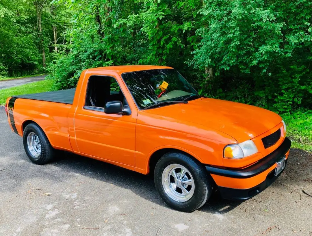 Mazda  B2500 2.5 D 4x4 Basic 4