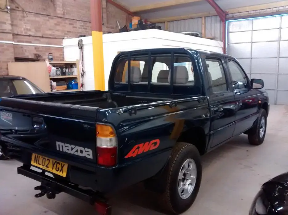 Mazda  B2500 2.5 TD 4x4 4