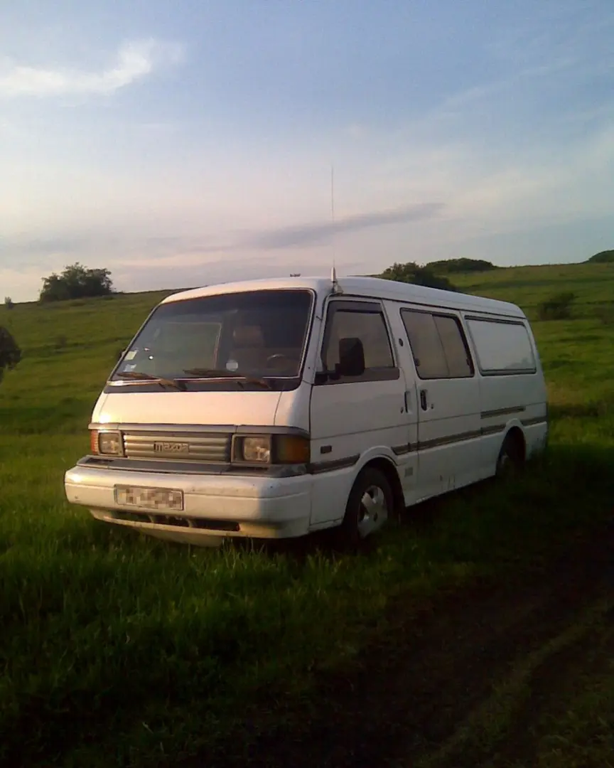 Mazda  E2200 2.2 D 2