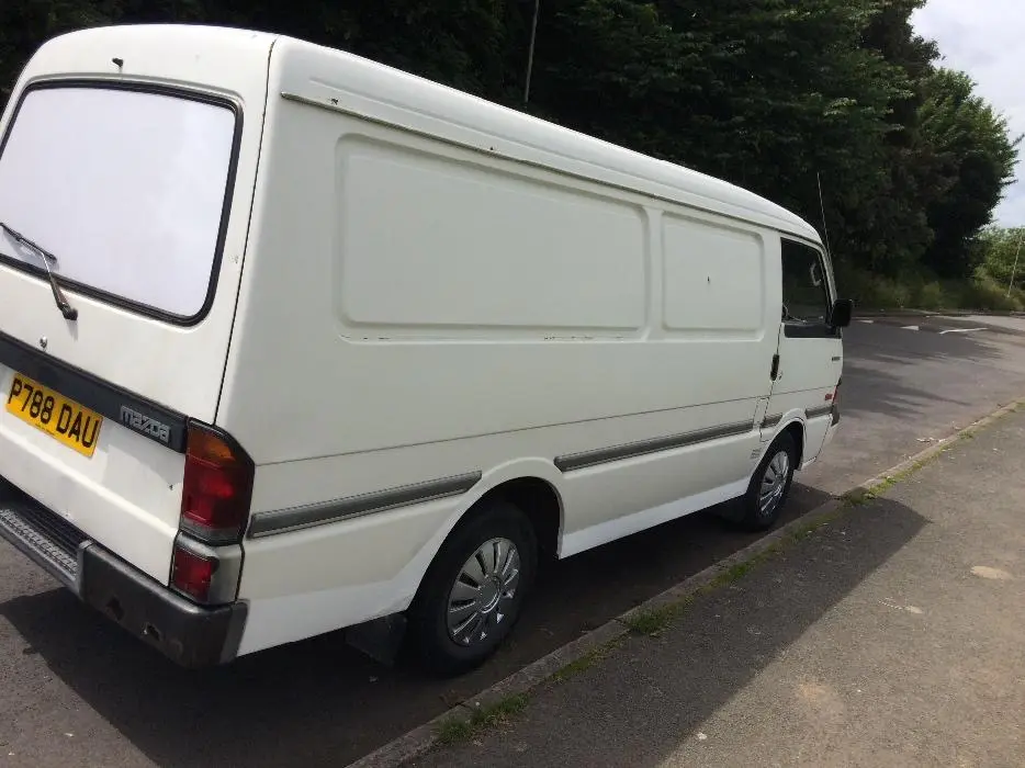 Mazda  E2200 2.2 D 2