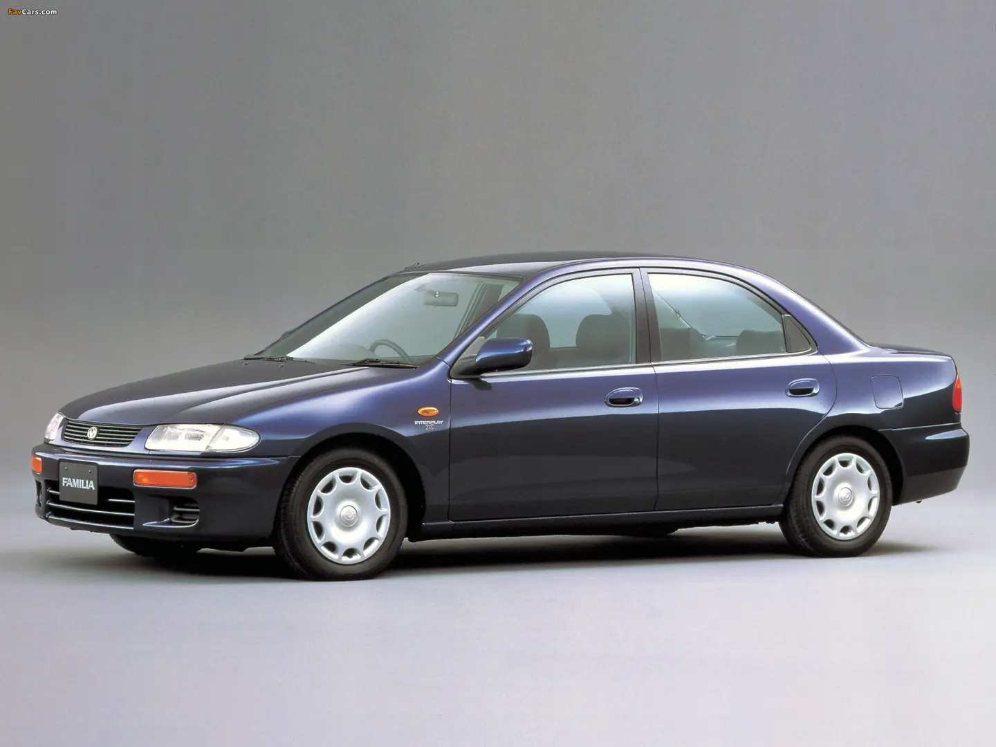 Mazda  Familia 1.8 3